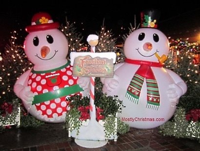Snowmen at Downtown Disney